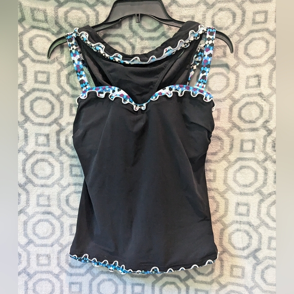 Women's Tankini by Profile. Top is 36D, bottoms size 8. - Picture 1 of 9